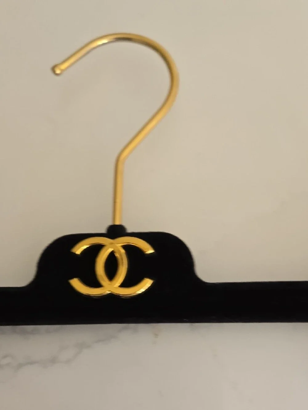 Clothes Hanger with Clips